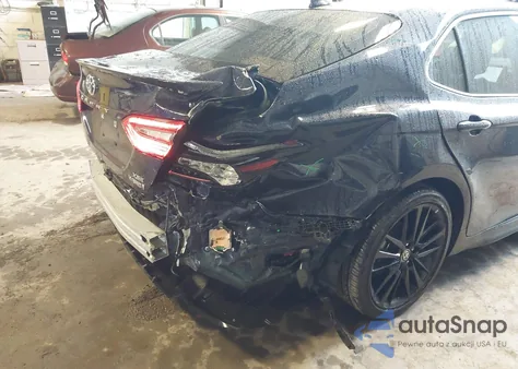 2021 Toyota Camry Xse Hybrid z USA, uszkodzony, nr VIN 4T1K31AK4MU029632